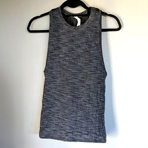 Lululemon top with attached sports bra size 4